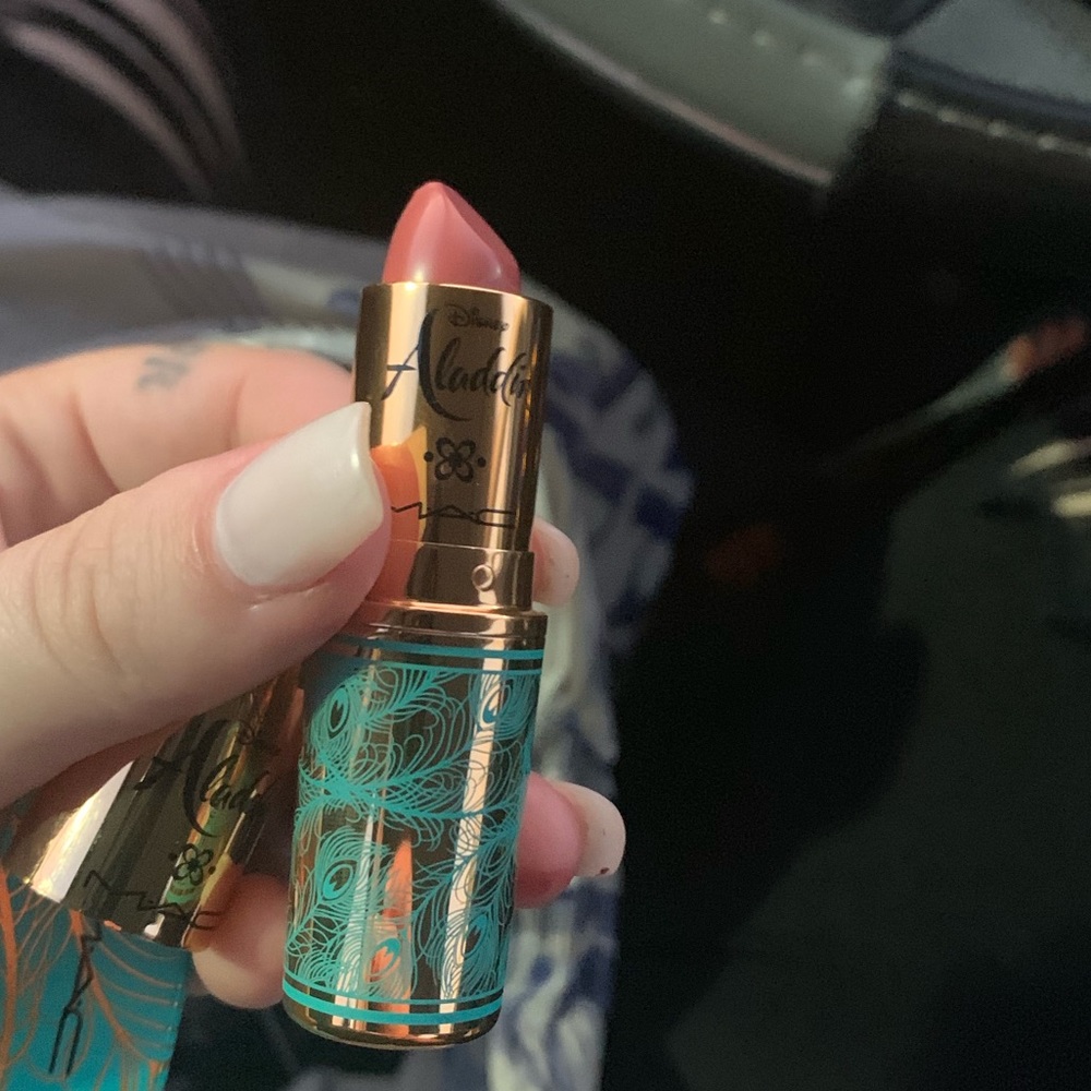 MAC ALADDIN EXCLUSIVE